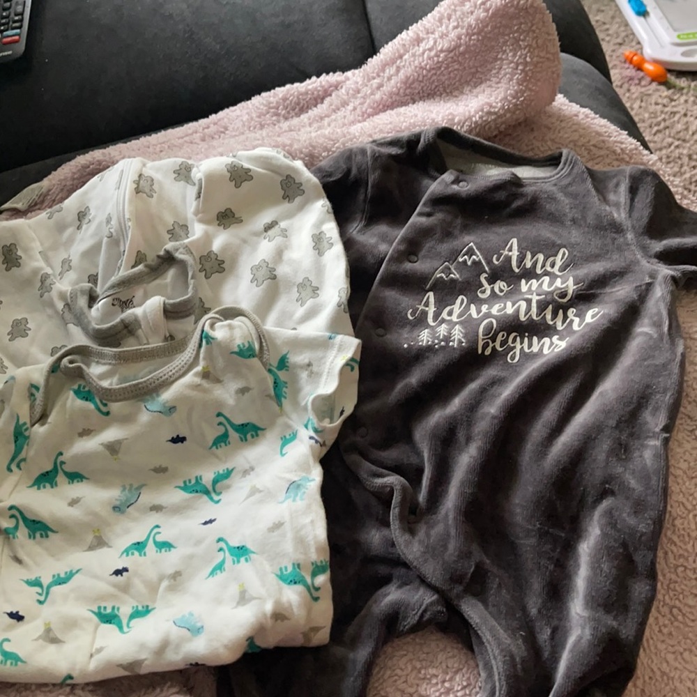 Babies lit  Velour footsie grey onesies with swaddles and onesie t shirt